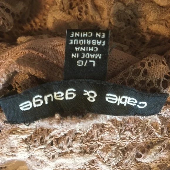 Cable & Gauge Pinky Taupe Lace Top - Picture 6 of 7